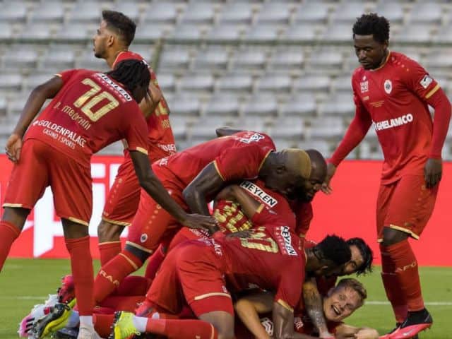 Soi kèo bóng đá Antwerp vs Ludogorets, 4/12/2020 - Europa League