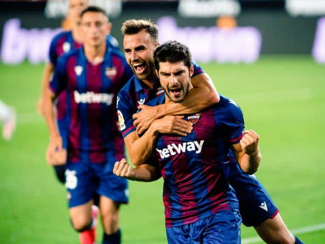 Soi kèo bóng đá Valladolid vs Levante, 29/11/2020 - La Liga