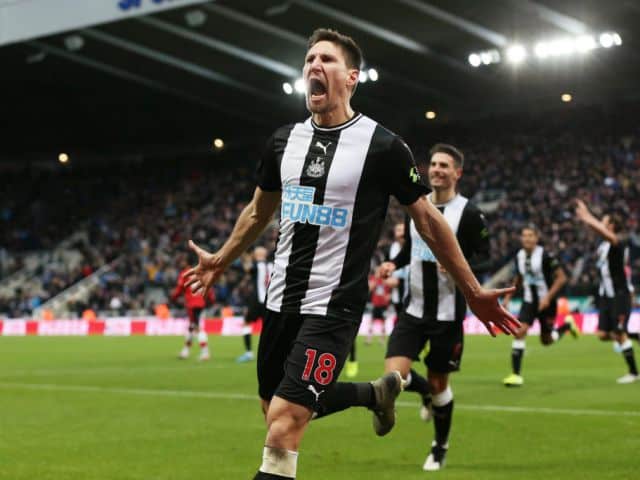 Soi kèo bóng đá Leeds vs Newcastle, 17/12/2020 - Ngoại Hạng Anh