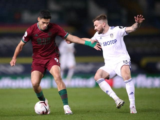 Soi kèo bóng đá Leeds Utd vs Aston Villa, 28/02/2021 - Ngoại Hạng Anh