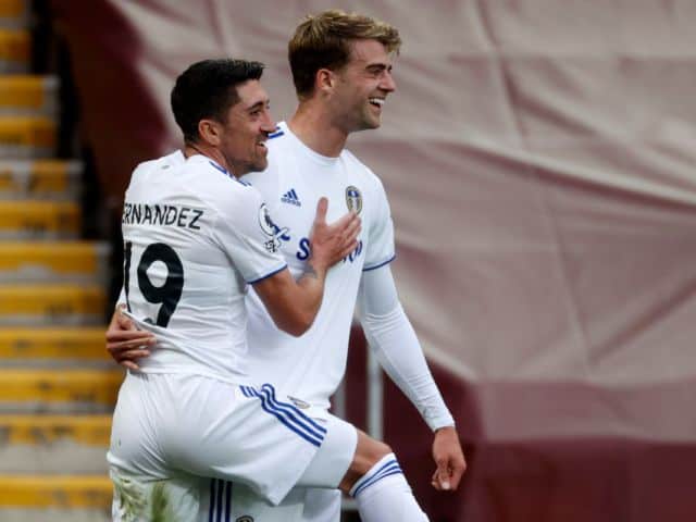 Soi kèo bóng đá Fulham vs Leeds, 20/03/2021 - Ngoại Hạng Anh