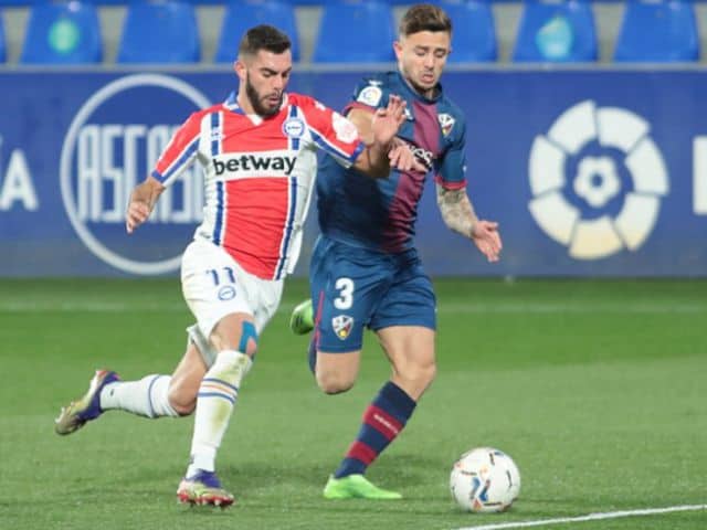 Soi kèo bóng đá Alaves vs Huesca, 18/04/2021 - La Liga