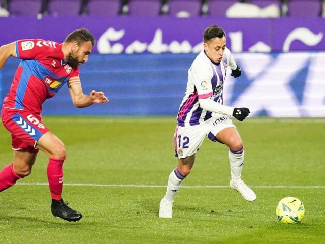 Soi kèo bóng đá Elche vs Valladolid, 22/04/2021 - La Liga