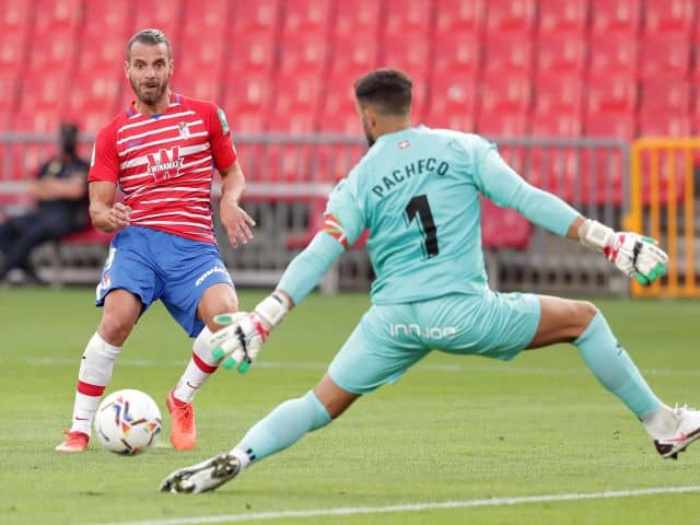 Soi kèo bóng đá Granada vs Eibar, 22/04/2021 - La Liga