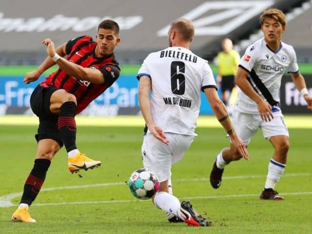 Soi kèo bóng đá Eintracht Frankfurt vs Stuttgart, 12/09/2021 - Bundesliga