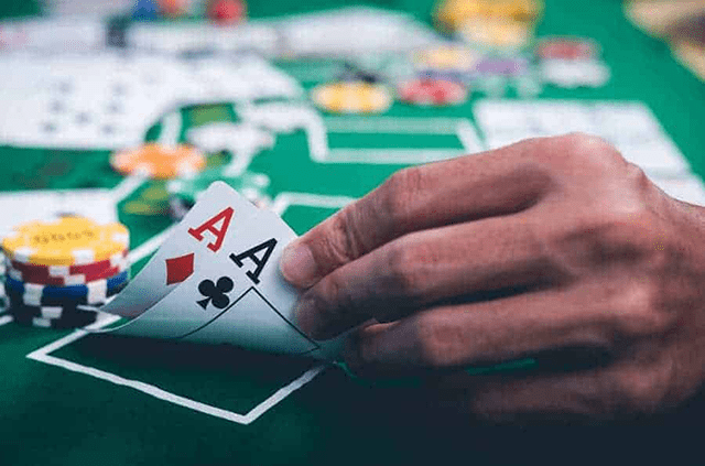 Bí quyết chơi Poker nếu bạn học được thì sẽ đánh bại đối thủ đơn giản hơn